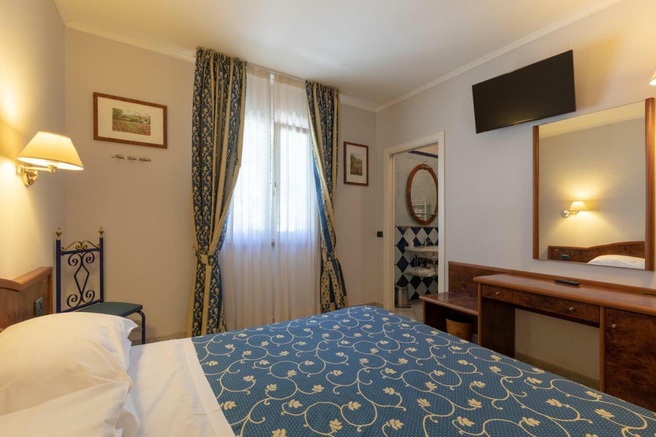Hotel Villa Elda أسيسي المظهر الخارجي الصورة