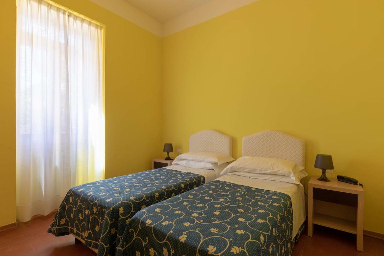 Hotel Villa Elda أسيسي المظهر الخارجي الصورة